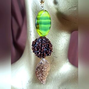 Green long leaf earrings